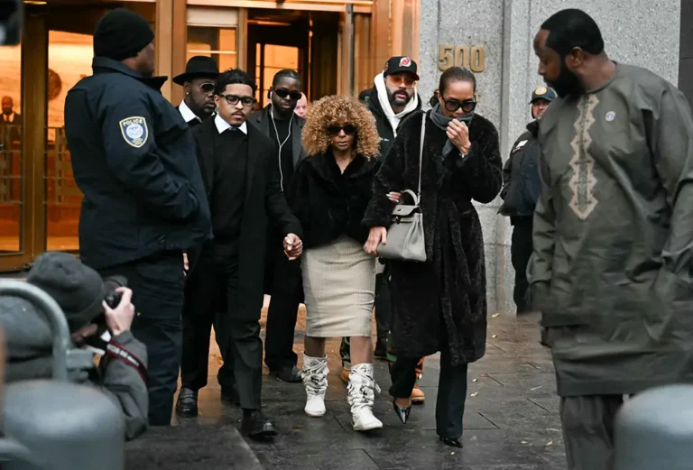 diddy's-family-new-york-trial-courthouse-2025