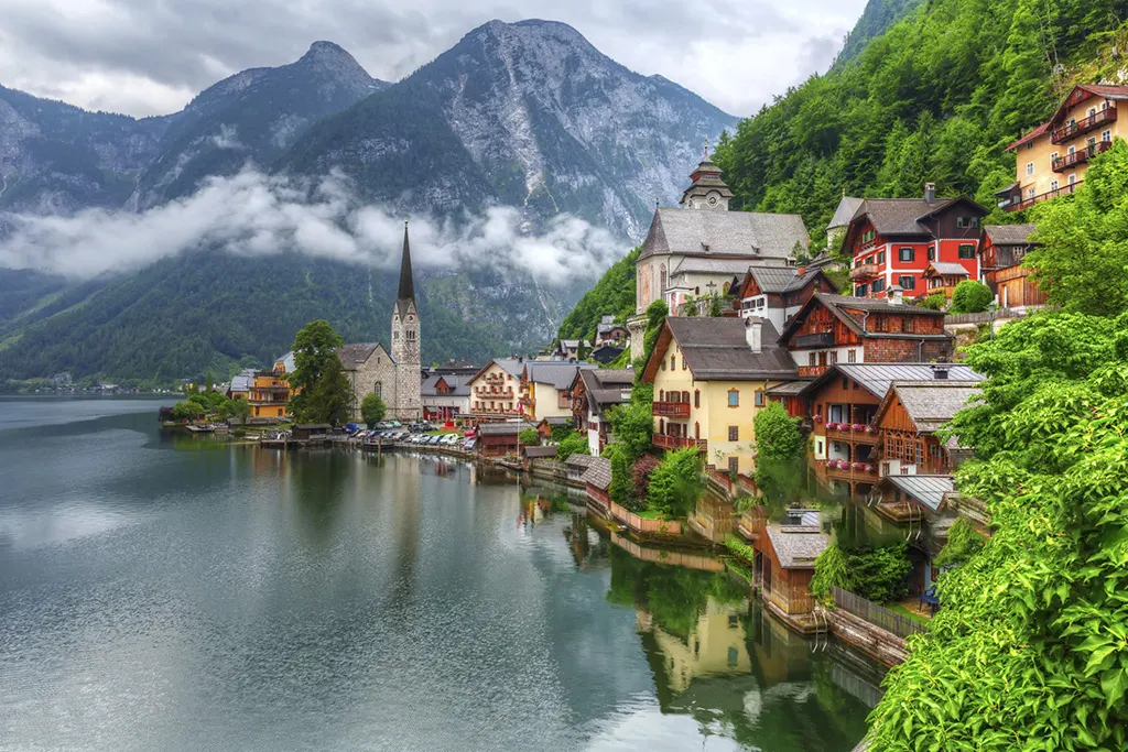 hallstatt-austria-visa-free-travel 1. Picturesque lakeside village of Hallstatt in Austria, accessible visa-free for many travelers.