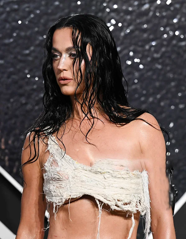 Katy-Perry-Taylor-Swiftfeud-2025 Katy Perry Taylor Swift feud 2025